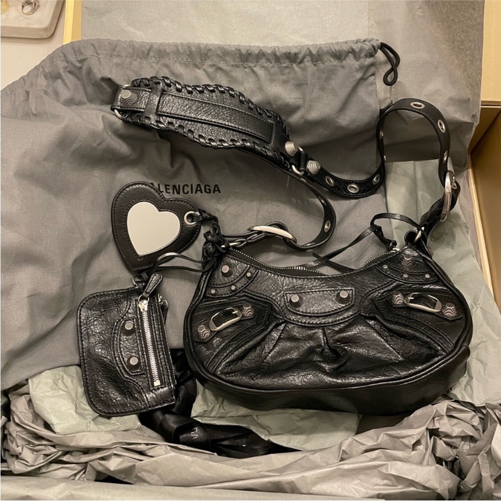 Authentic Balenciaga Le Cagole XS